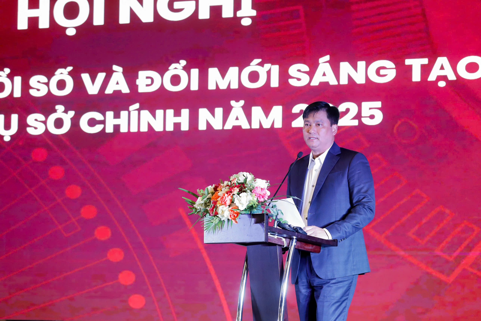 ong le dinh huy duoc bo nhiem lam pho tong giam doc bao hiem abic 68db5675672ec